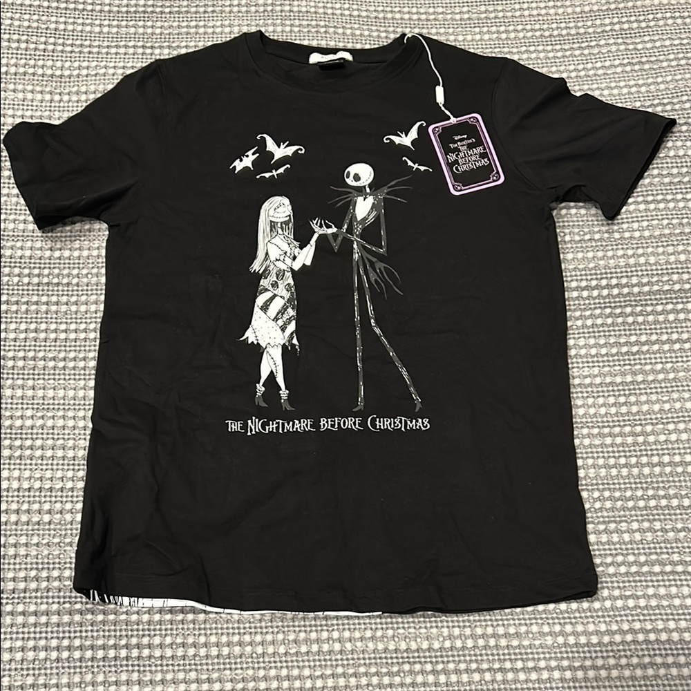 🆕! Black & Whits Nightmare Before Christmas Tee